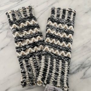 Free People gloves